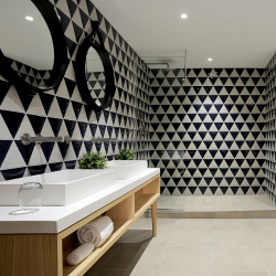 Triangles-18-coulage-normandy-ceramics-©sabelli
