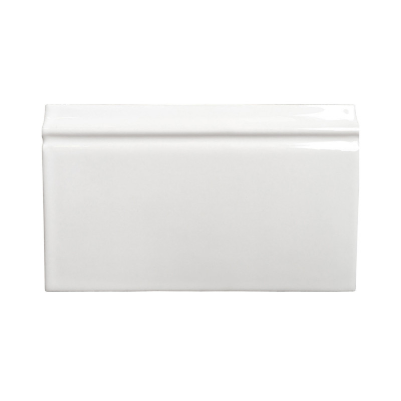 Plinthe fine en coulage Plinthe fine en coulage